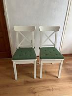 Twee INGOLF Ikea stoelen, wit, incl. stoelkussens, Ophalen, Twee, Wit, Zo goed als nieuw