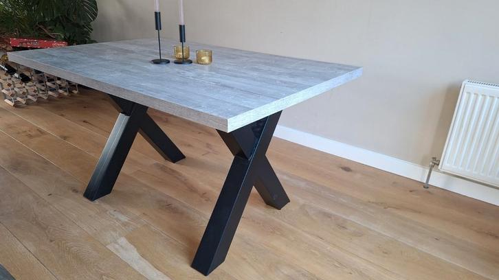 Eettafel Betonlook 140x90cm, Huis en Inrichting, Tafels | Eettafels, Zo goed als nieuw, 100 tot 150 cm, 150 tot 200 cm, Vier personen