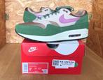 Nike air Max 1 treeline skunk 42, Kleding | Heren, Schoenen, Nieuw, Ophalen of Verzenden, Overige kleuren