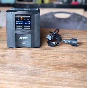 APC Smart-UPS, SMT750i - in top staat beschikbaar voor biedingen