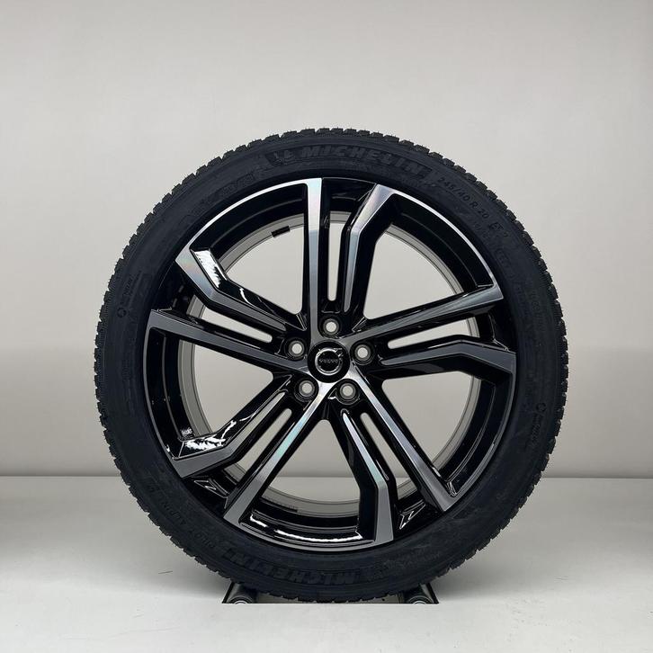 Volvo NIEUWE 20 inch R-design velgen + Winterbanden S90 / V9, Auto-onderdelen, Banden en Velgen, Banden en Velgen, Winterbanden