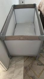 Babybed, Kinderen en Baby's, Babywiegjes en Ledikanten, Ophalen of Verzenden, Zo goed als nieuw, Reisbedje