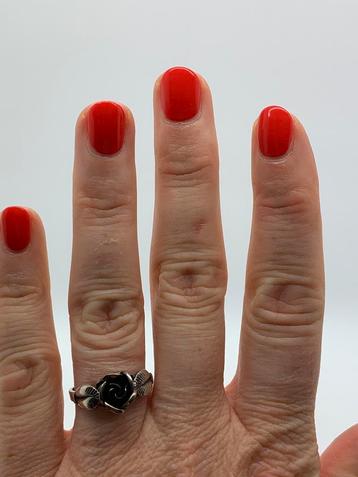 X373 Prachtige zilveren TEKA ring roosje (verstelbaar) beschikbaar voor biedingen