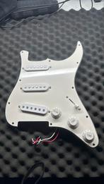 Loaded Fender/Squier stratocaster pickguard, Verzenden, Zo goed als nieuw, Elektrische gitaar