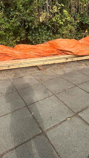 Partij Vuren houten balken nieuw beschikbaar voor biedingen