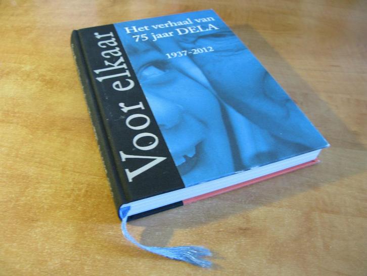 Voor elkaar, 75 jaar DELA, Eindhoven, uitvaartonderneming, Boeken, Geschiedenis | Stad en Regio, Gelezen, 20e eeuw of later, Ophalen of Verzenden