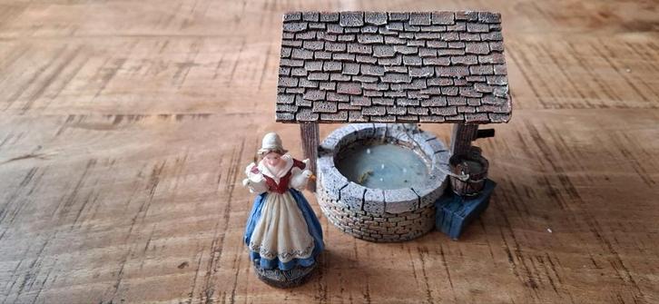 Hummel meisje bij waterput, Verzamelen, Beelden en Beeldjes, Zo goed als nieuw, Hummel, Ophalen