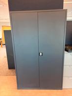 Bedrijfskast met slot, Ophalen, Gebruikt, 100 tot 150 cm, Meerdere deuren