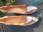 dames pumps merk Voltan Italië t. 7=40-40,5, Kleding | Dames, Schoenen, Voltan, Ophalen of Verzenden, Zo goed als nieuw, Bruin