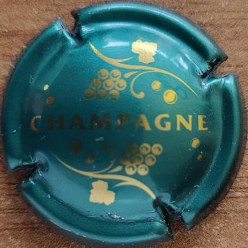 Champagnecapsule van VIGNERONS groen & goud nr. 766a ZELDZ beschikbaar voor biedingen