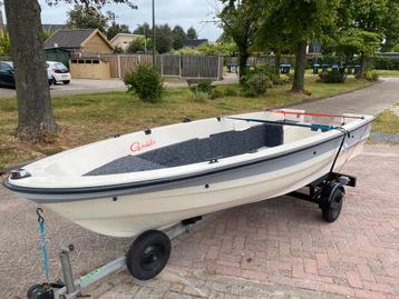 Polyester boot 4.10m  visserboot met trailer beschikbaar voor biedingen