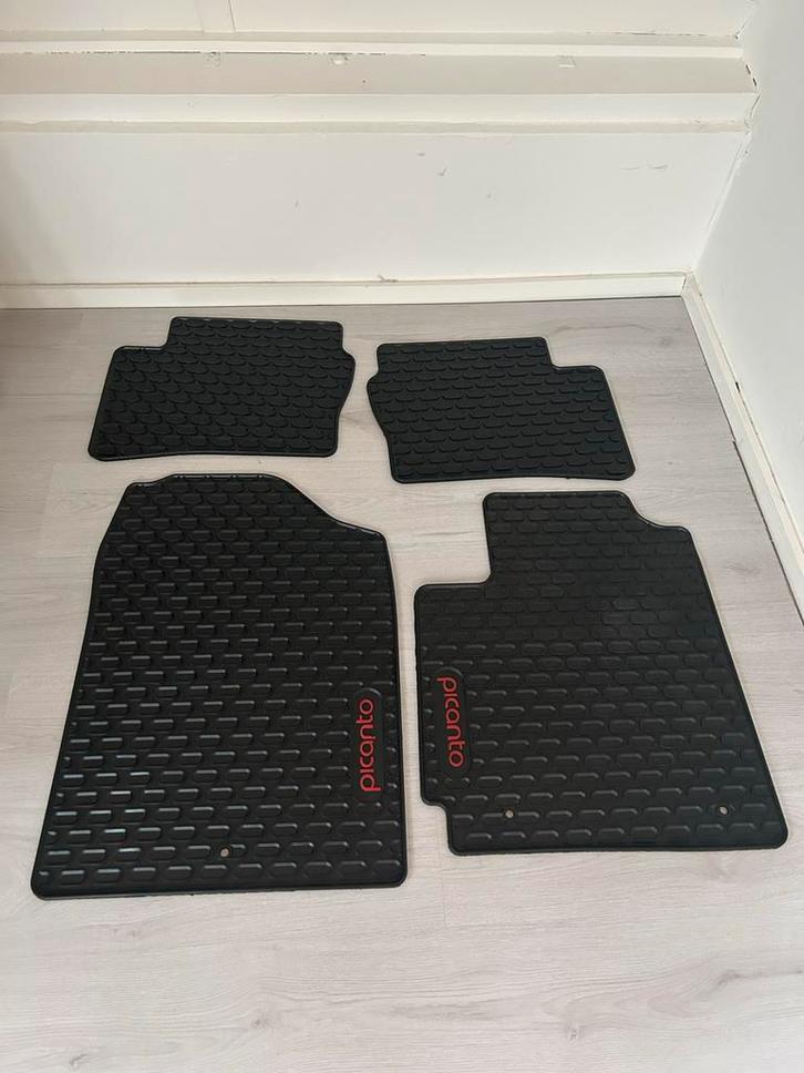 Nieuwe originele rubberen mattenset Kia Picanto, Auto diversen, Automatten, Nieuw, Ophalen of Verzenden