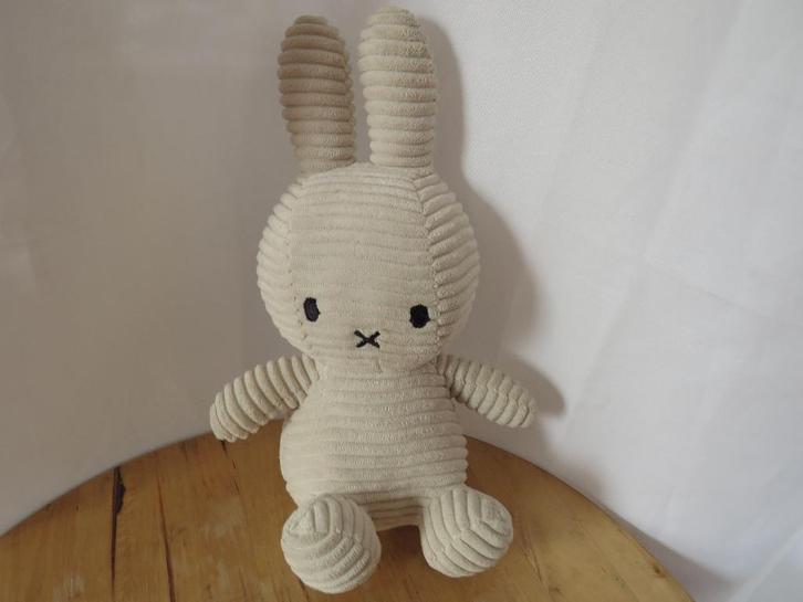 beige nijntje miffy rib knuffel van dick bruna Bon Ton Toys, Kinderen en Baby's, Speelgoed | Knuffels en Pluche, Gebruikt, Konijn