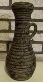 Stenen of aardewerken vaas, kruik, karaf met apart oortje, Antiek en Kunst, Antiek | Keramiek en Aardewerk, Ophalen of Verzenden