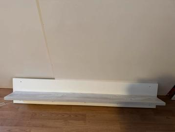 Wandplank kinderkamer beschikbaar voor biedingen