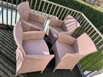 4 kunststof-rieten tuinstoelen met zitkussens, Tuin en Terras, Tuinstoelen, Ophalen, Gebruikt, Kunststof