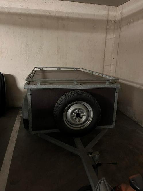 Gesloten aanhangwagen met tunneltent en kampeerspullen, Caravans en Kamperen, Kampeeraccessoires, Gebruikt, Ophalen of Verzenden