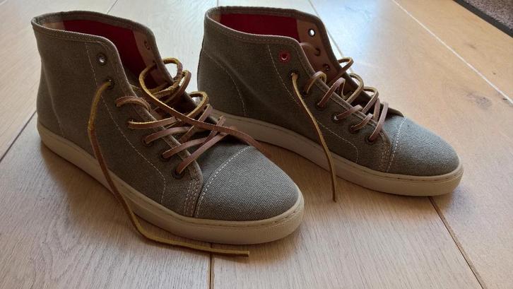 Te koop aangeboden: diverse mooie sportieve schoenen, Kleding | Dames, Schoenen, Zo goed als nieuw, Sneakers of Gympen, Groen