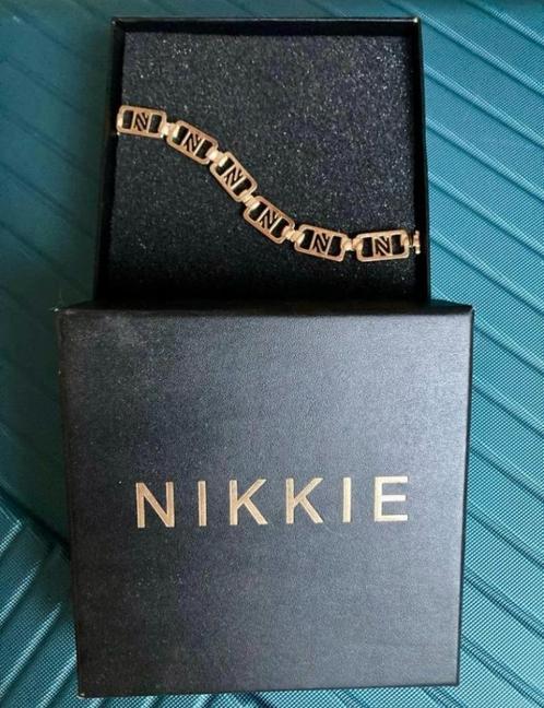 NIKKIE NIEUWSTAAT goudkleurige ketting met N-logo, Sieraden, Tassen en Uiterlijk, Kettingen, Nieuw, Overige materialen, Goud, Ophalen