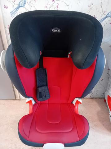 2 stuks Römer isofix 15-36 kg autostoelen. beschikbaar voor biedingen