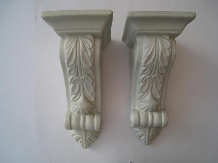 BISCUIT PORSELEIN WANDSTEUNEN 2X  VOOR 10,- !!, Antiek en Kunst, Curiosa en Brocante, Ophalen