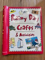 Rainy Day Crafts & Activities Boek, Ophalen of Verzenden, Zo goed als nieuw, Scrapbooking en Knutselen, Geschikt voor kinderen
