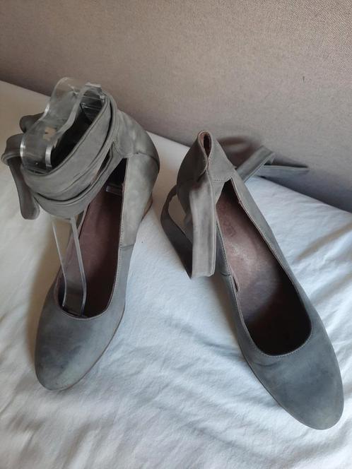 Grijze sleehak pumps van Via vai 41, Kleding | Dames, Schoenen, Pumps, Grijs, Verzenden