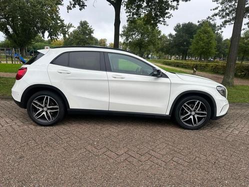 Mercedes-benz GLA-klasse 220 CDI 4M Edition 1, Auto's, Mercedes-Benz, Bedrijf, GLA, ABS, Airbags, Airconditioning, Bluetooth, Boordcomputer