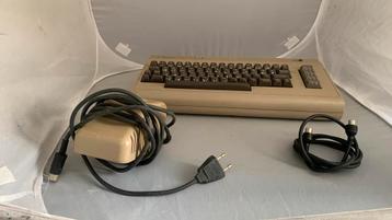 Commodore 64 zonder controller beschikbaar voor biedingen