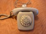 Vintage telefoon jaren zestig vintage dial phone, Ophalen, Gebruikt, Met draaischijf