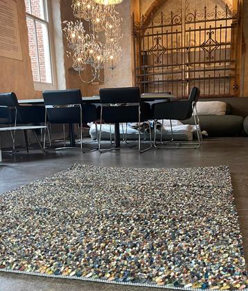 Brink en Campman Dots 140 x 200 tapijt splinternieuw beschikbaar voor biedingen