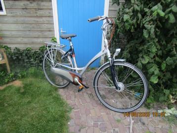 BATAVUS damesfiets weekend Nette fiets framehoogte 53cm beschikbaar voor biedingen