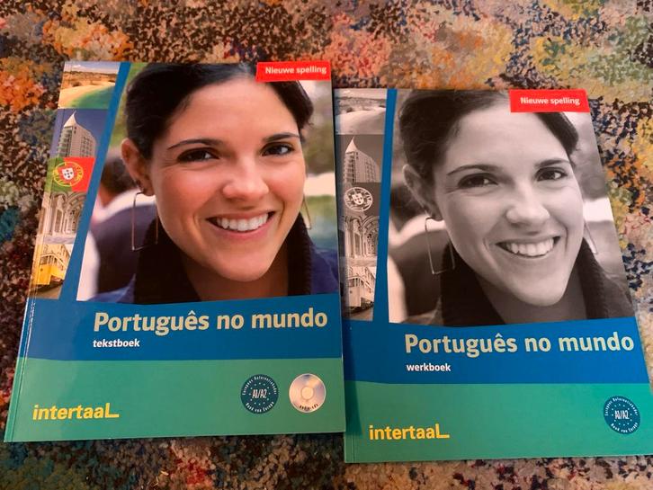 Português no mundo - Tekstboek + Werkboek, Boeken, Studieboeken en Cursussen, Gelezen, Niet van toepassing, Ophalen of Verzenden