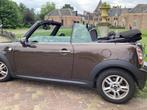 Mini 1.6 ONE Cabrio 2012 Bruin, Auto's, Mini, Voorwielaandrijving, 4 cilinders, 4 stoelen, 98 pk