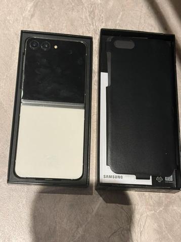Samsung Galaxy Z Flip 5 beschikbaar voor biedingen