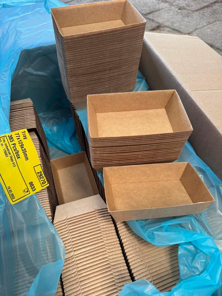 Partij frietbakjes - 385 stuks - A13 - snack bak - Karton, Diversen, Papierwaren, Nieuw, Ophalen of Verzenden