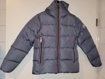Winterjas  Maat 122/128  Moncler beschikbaar voor biedingen