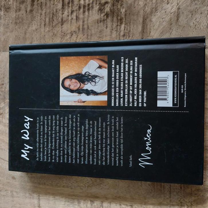 Monica Geuze - My way, Boeken, Mode, Zo goed als nieuw, Mode algemeen, Ophalen of Verzenden