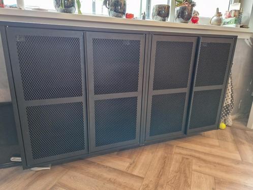 Ikea ivar locker kast model, zwart., Huis en Inrichting, Kasten | Lockerkasten, Zo goed als nieuw, Ophalen