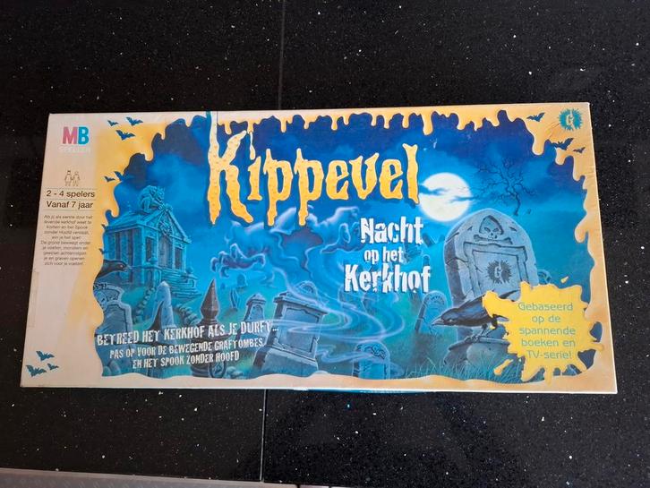 Kippevel Nacht op het Kerkhof Bordspel, Hobby en Vrije tijd, Gezelschapsspellen | Bordspellen, Ophalen of Verzenden