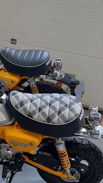Honda Monkey Z125  zadel NIEUW  beschikbaar voor biedingen