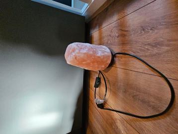 Zoutlamp beschikbaar voor biedingen