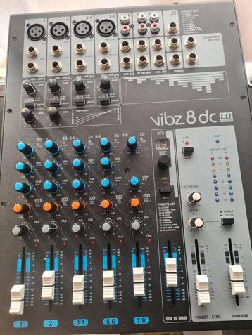 LD Systems Vibz 8 DC Mixer - Zo goed als nieuw! beschikbaar voor biedingen