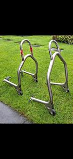 Set van motor paddock/ motorlift, Ophalen