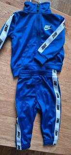 Nike unisex trainingspakje zgn 74/80/86 (6tot12maand), Jongetje of Meisje, Ophalen of Verzenden, Zo goed als nieuw, Pakje