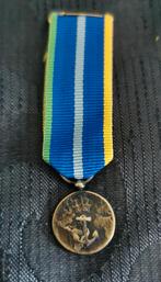 Marine medaille miniatuur, Verzamelen, Militaria | Algemeen, Nederland, Marine, Lintje, Medaille of Wings, Verzenden