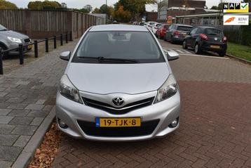 Toyota Yaris 1.3 VVT-i Dynamic Automaat Navigatie Camera beschikbaar voor biedingen