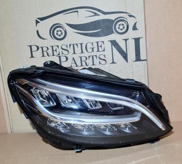 Koplamp C Klasse W205 Facelift VOLL LED Rechts A2059068005 beschikbaar voor biedingen