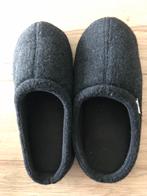 Donkergrijze Pantoffels, Ophalen of Verzenden, Grijs, Pantoffels of Sloffen