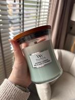 Woodwick Medium Kaars Sagewood & Seagrass, Overige materialen, Nieuw, Ophalen of Verzenden, Kaars